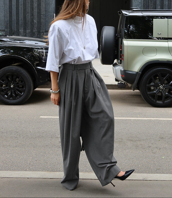 oversized pleated wide-leg trousers with high structured waist – TAYLA