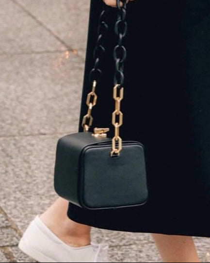 geweven rieten draagtas met dubbele leren handvatten – LÉONIE 