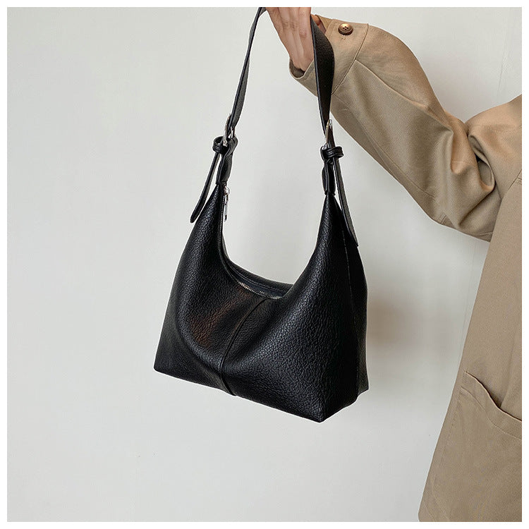 gewebte Rattan-Tragetasche mit doppelten Ledergriffen – LÉONIE 