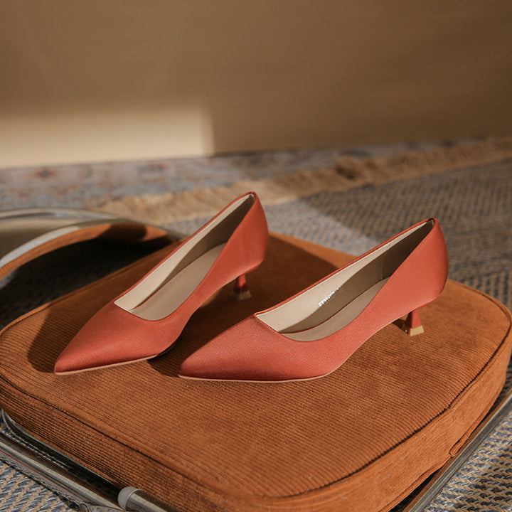 pointed-toe pumps with flared kitten heel – SERENALI