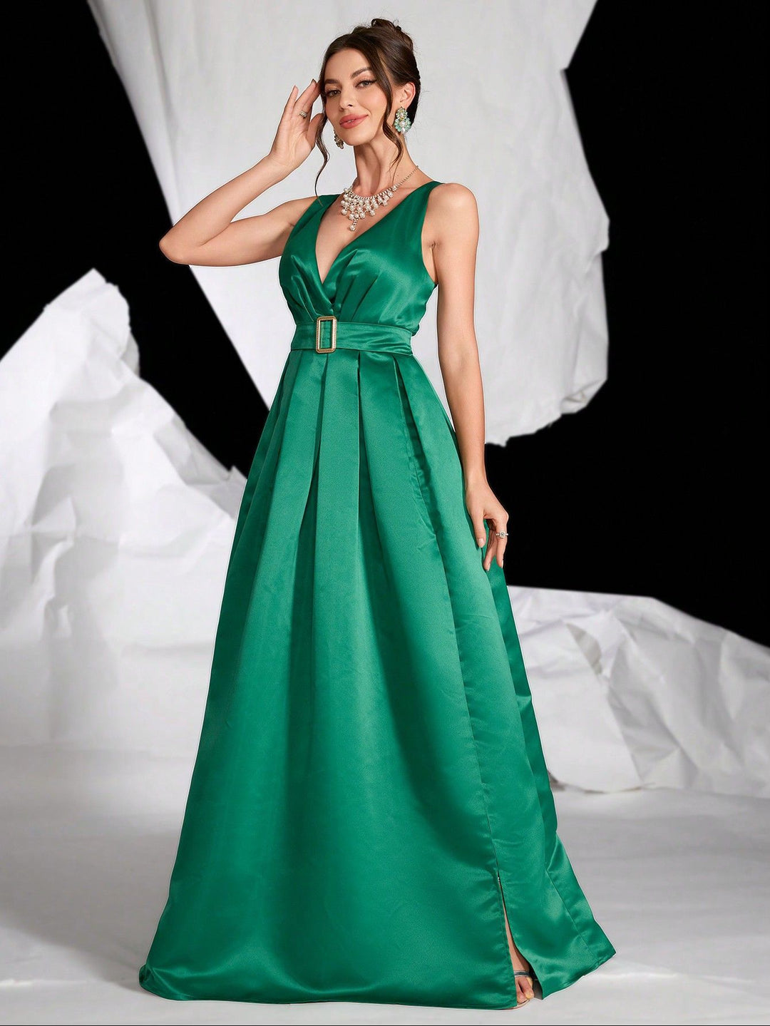 sleeveless satin gown with belted waist – EMERANLI