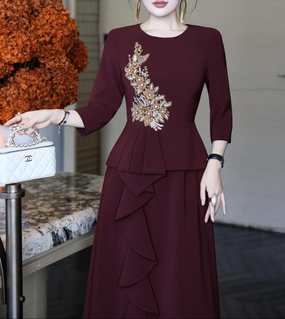 فستان ببلوم مزخرف مع تنورة بكشكشة متتالية – نوير