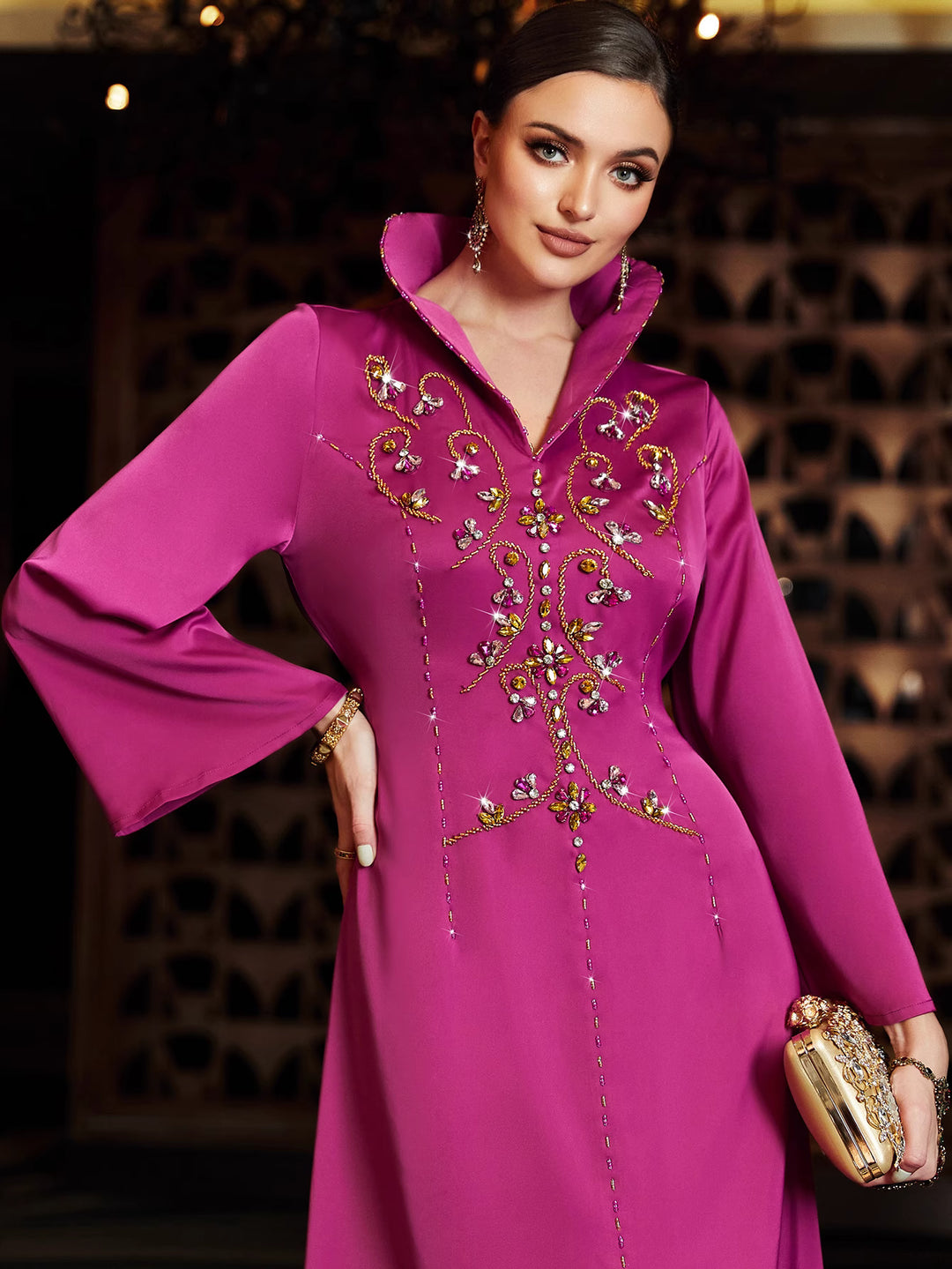 op maat gemaakte flare-pak met satijnen pofmouwen – VALENCIA 