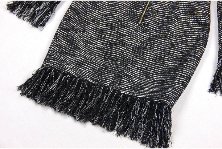 فستان قصير من التويد بأكمام طويلة وحافة مزينة بشراشيب – أديليزو