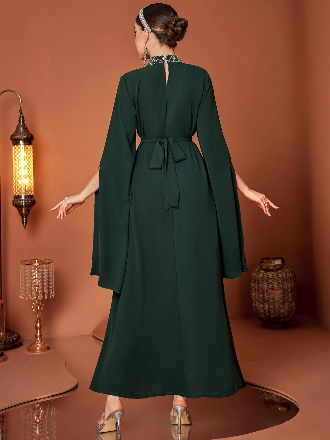 定制喇叭套装，配缎面泡泡袖 - VALENCIA 