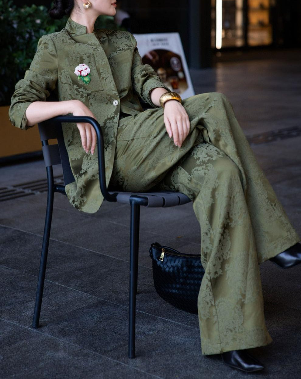 brocade tailored pantsuit with floral patch – VERDANA