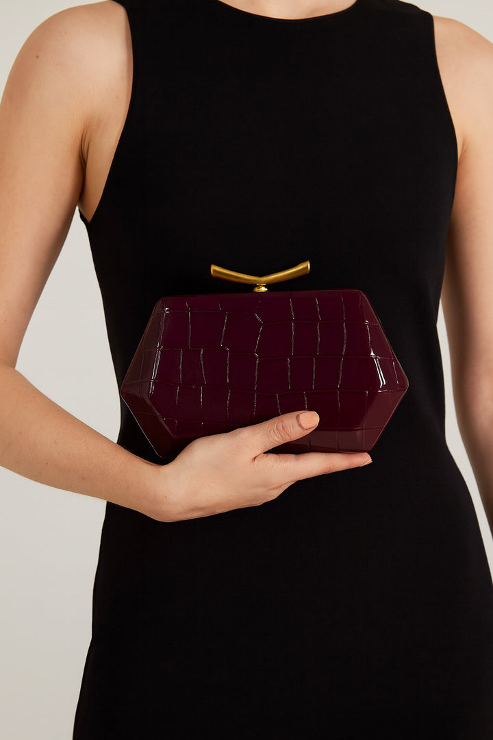 croc-embossed geometric clutch with gold bar clasp – ALESSIA