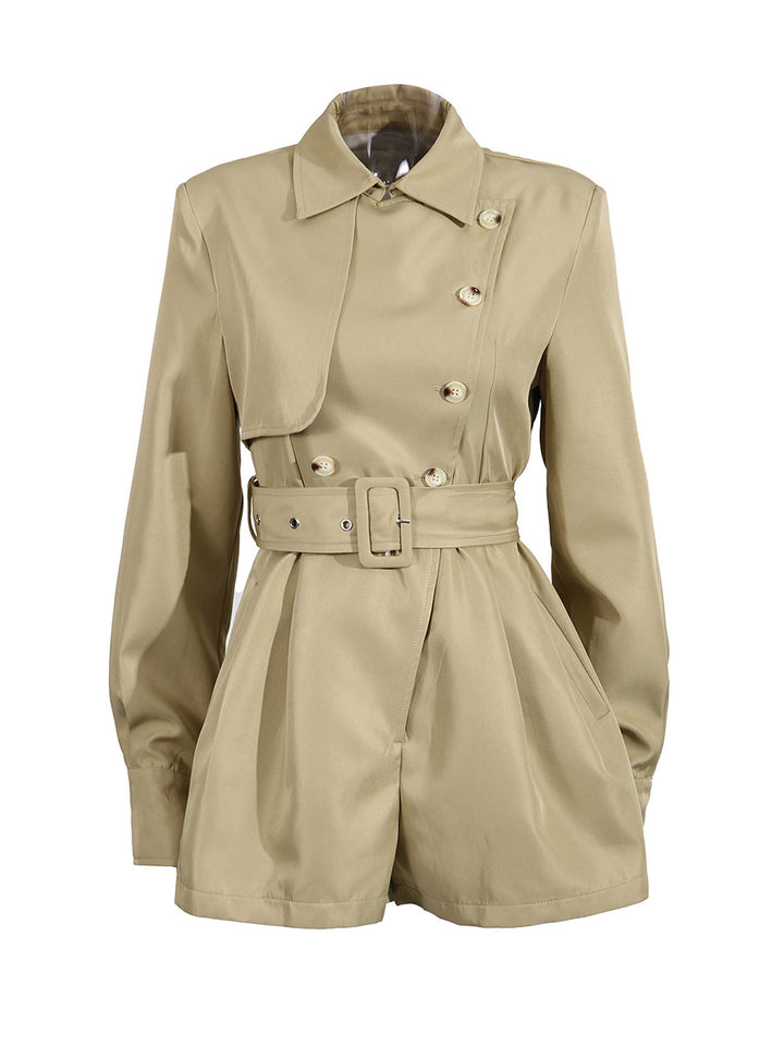 جمبسوت قصير بتصميم معطف واقٍ مزود بحزام وتفاصيل أزرار غير متماثلة - كايلا