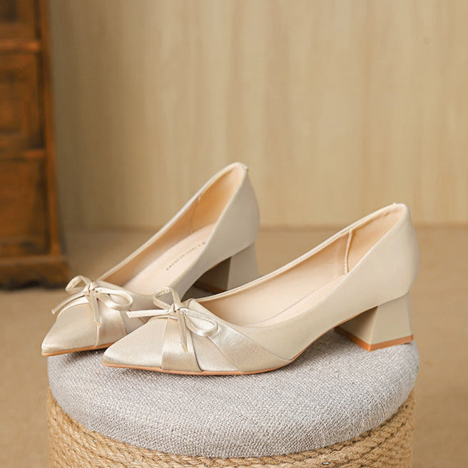 حذاء بكعب سميك مع تفاصيل فيونكة ساتان – سيريناوتو