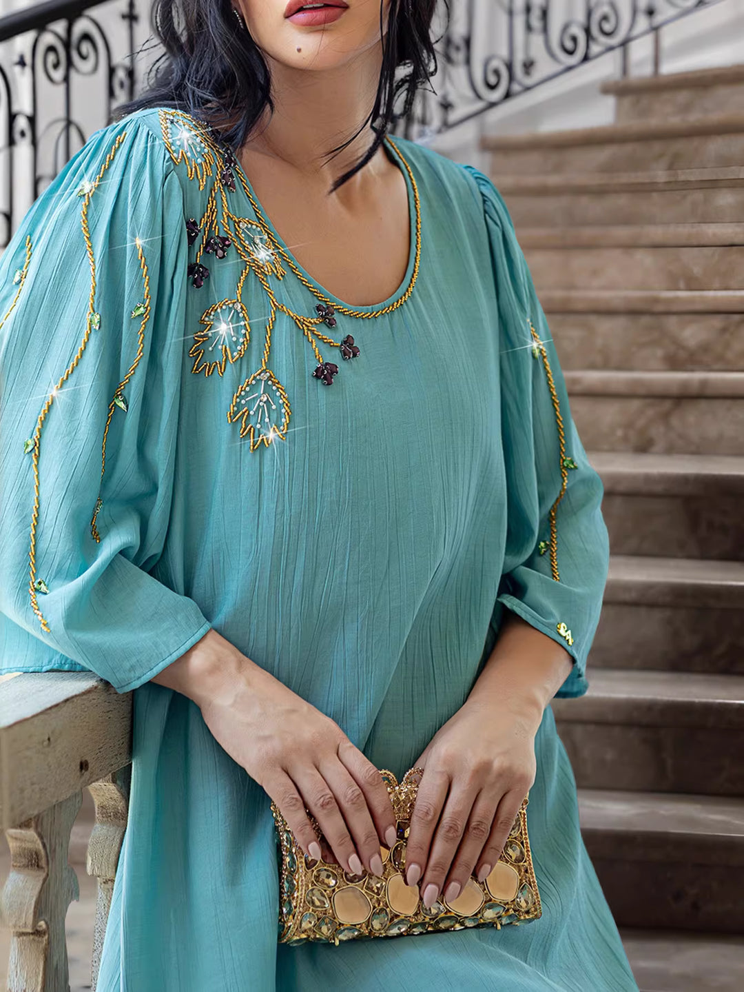 فستان ماكسي قصير بأكمام طويلة بتصميم بسيط – أوريليا