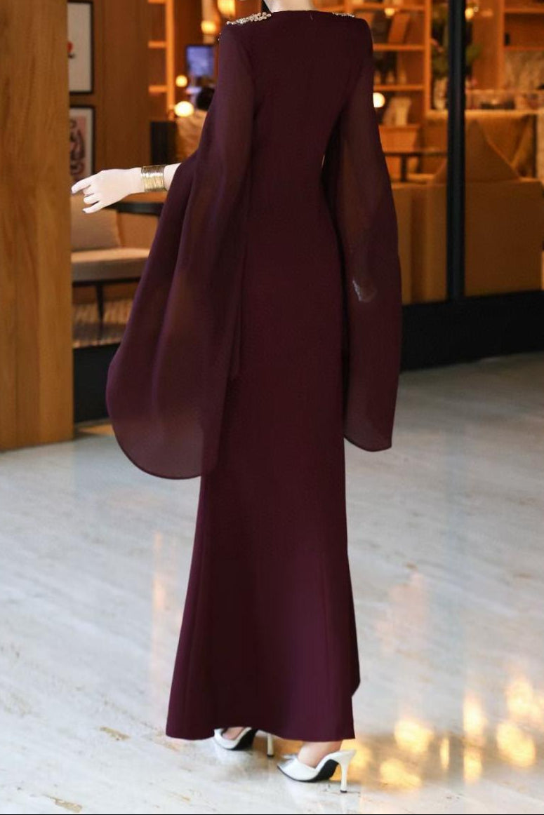 فستان حورية البحر بأكمام كاب وأكتاف مزينة – روزابيل