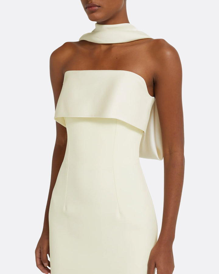 فستان عمودي بدون حمالات مع ياقة منحوتة – سورايا