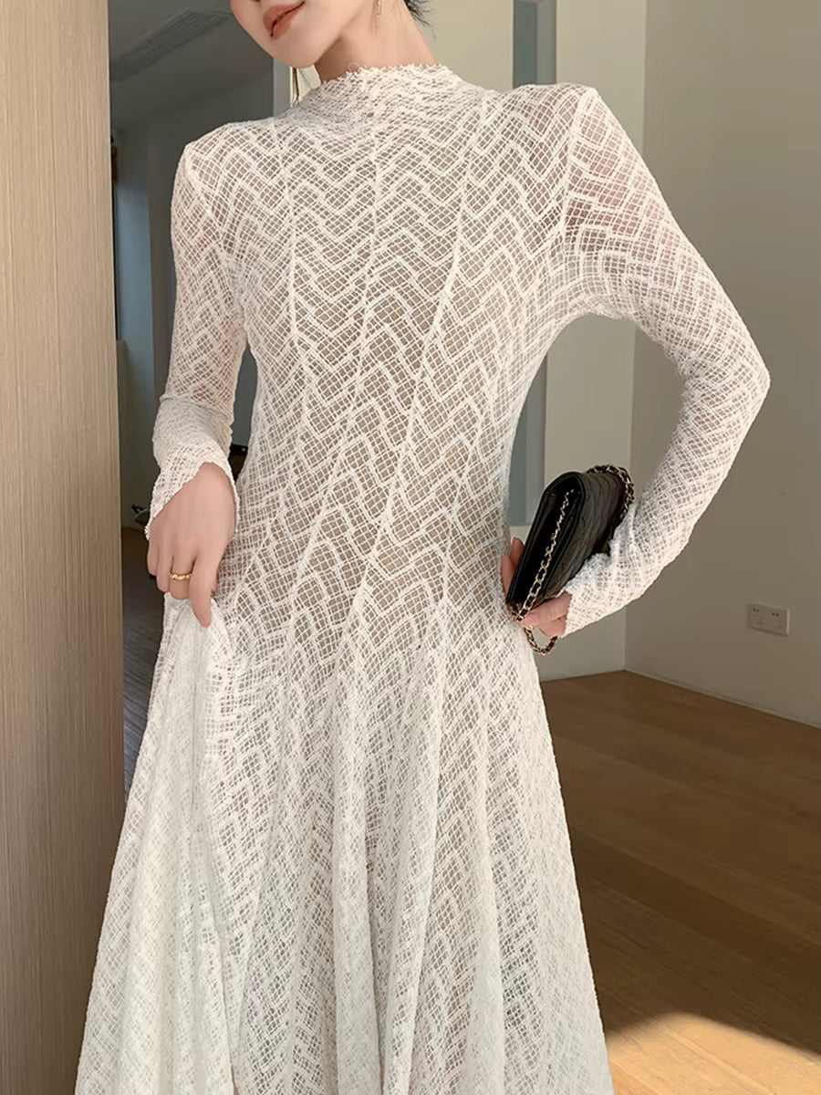 فستان قصير من الدانتيل بأكمام طويلة مع مشد وهمي – ميلينازي