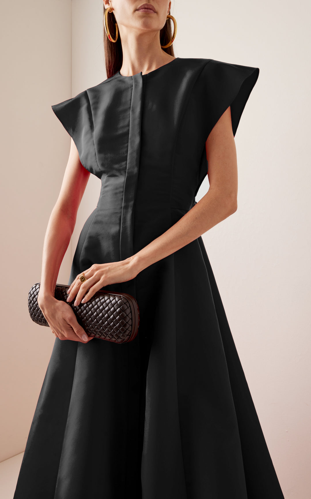 فستان بأكمام قصيرة وحزام خصر – فيفيان