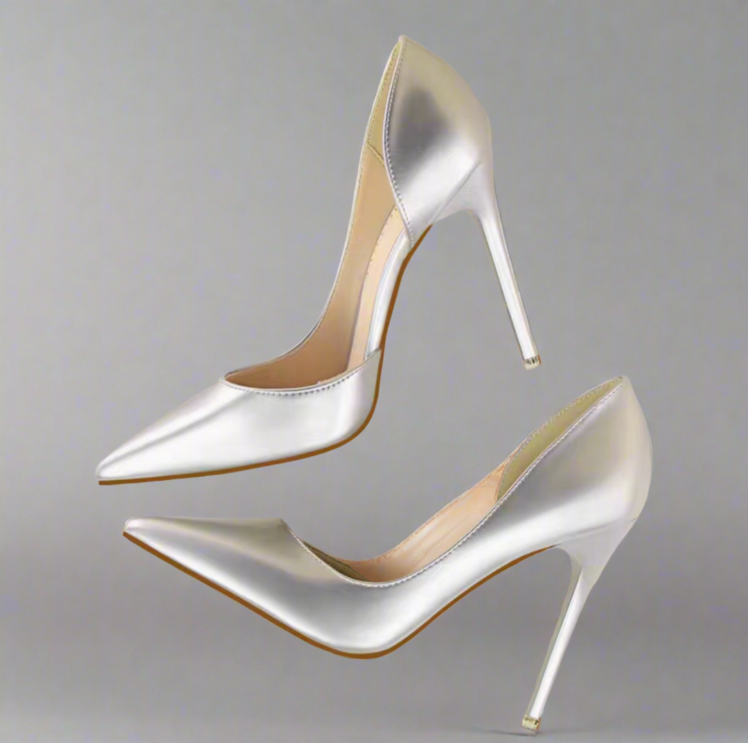 Classic patent pointed Shoe