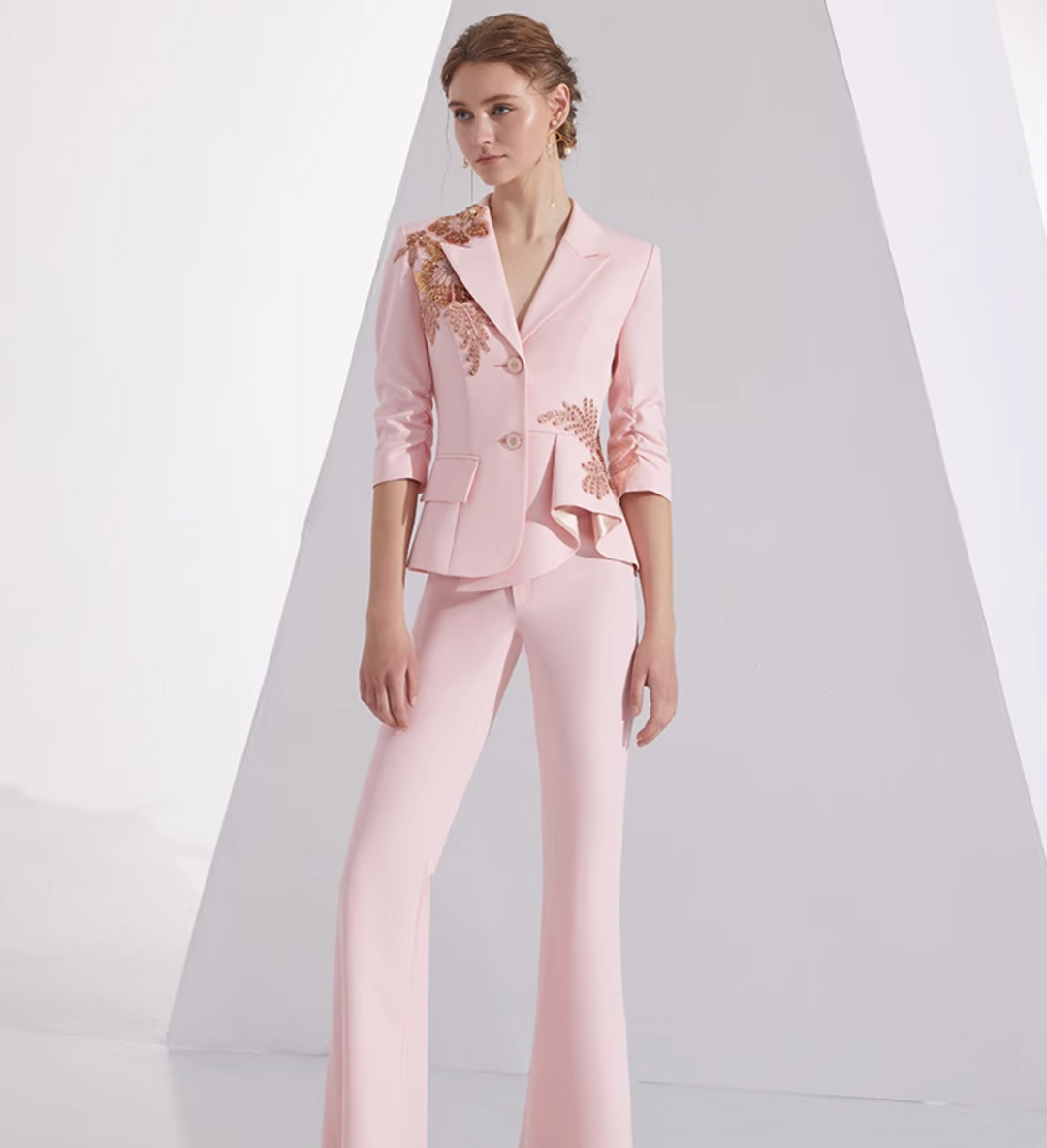 costume évasé sur mesure avec manches bouffantes en satin – VALENCIA 