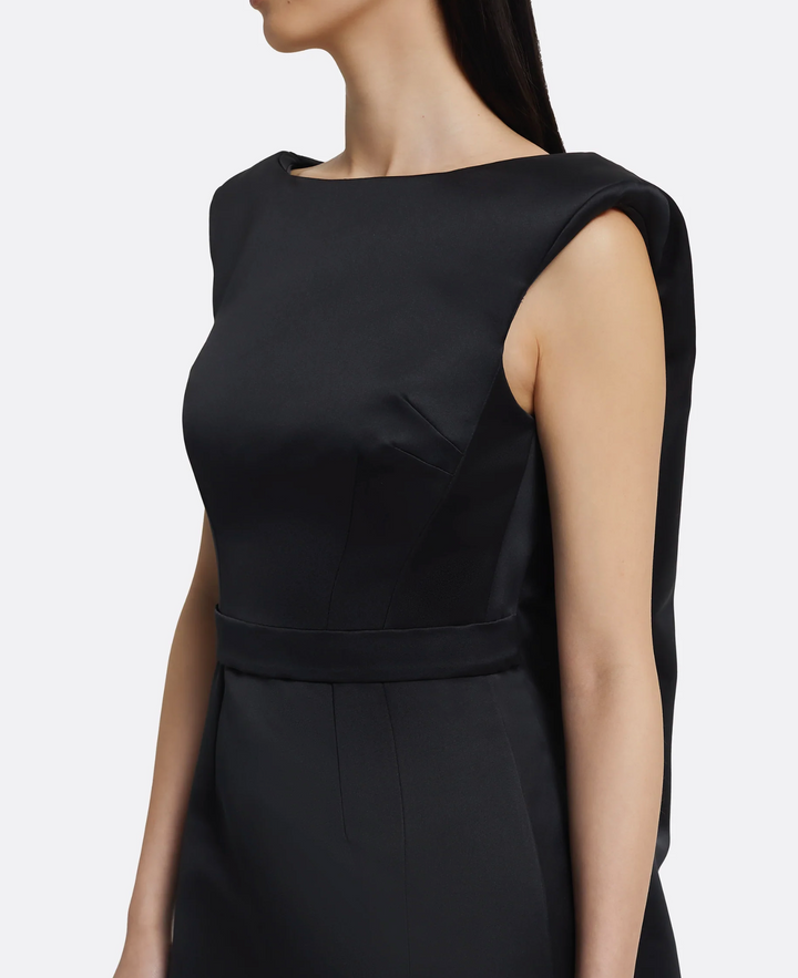 sleeveless column gown with structured shoulders – VALENTINA