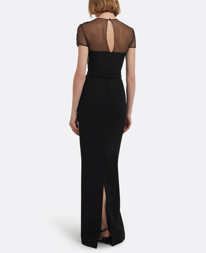 فستان مطرز بزخارف نباتية مطرزة بالخرز – سيلين
