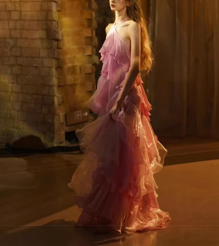 Haut à manches évasées plissées et ensemble jupe longue avec ceinture à la taille – Rosiny 