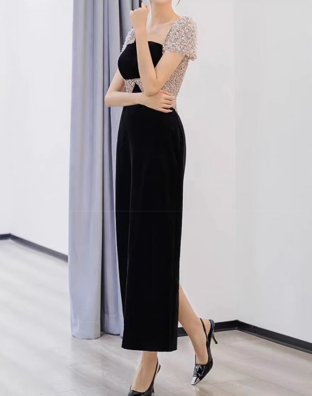 Plissiertes Oberteil mit ausgestellten Ärmeln und Maxirock-Set mit Taillengürtel – Rosiny 