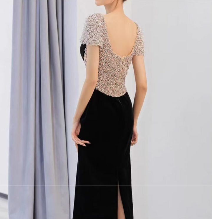 Plissiertes Oberteil mit ausgestellten Ärmeln und Maxirock-Set mit Taillengürtel – Rosiny 