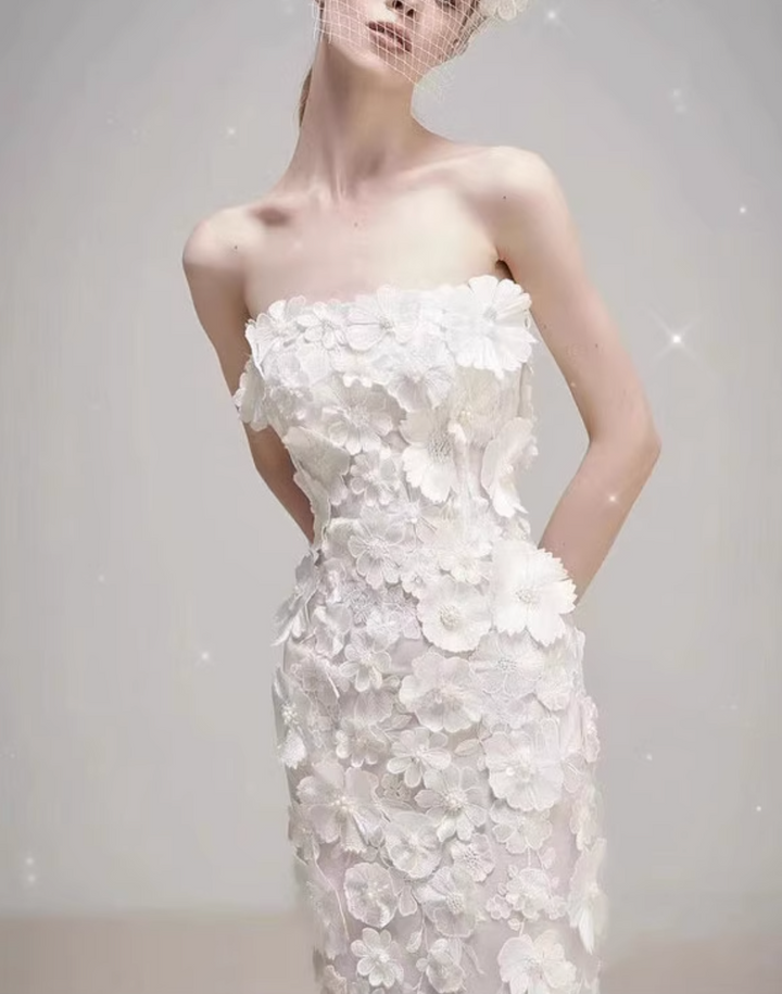 فستان مزين بالزهور مع ذيل شفاف – دارين