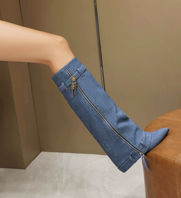 denim high-knee boots with side zipper – STORM