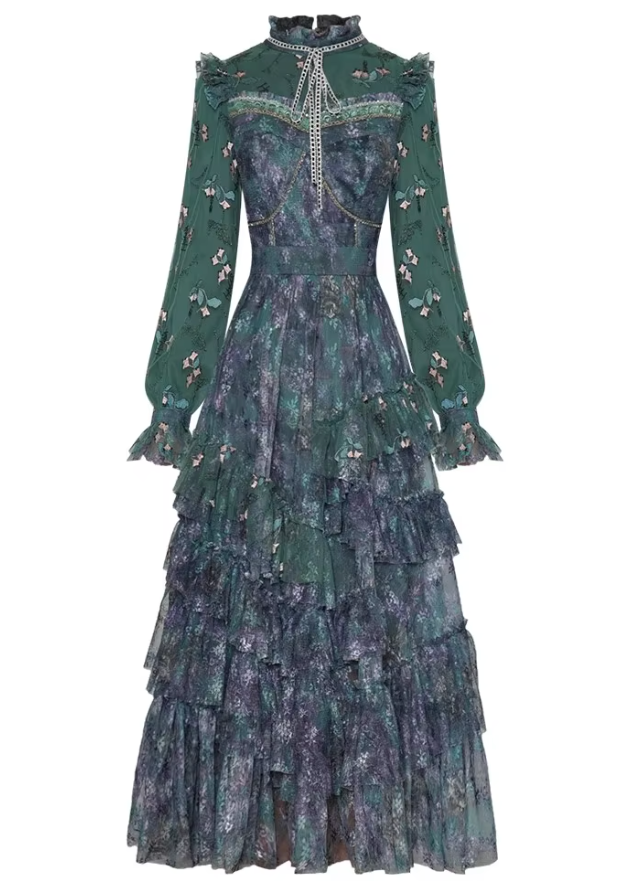 فستان شيفون مزهر متعدد الطبقات مع كشكشة وفتحة رقبة على شكل فيونكة - إيميرالد بلوم