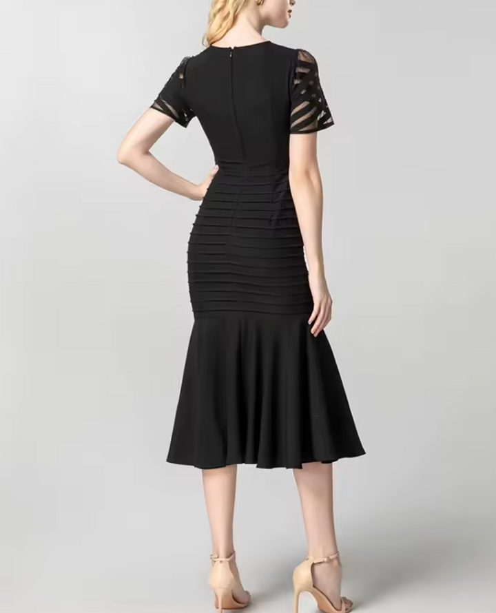 فستان ميدي بشريط شبكي وحافة حورية البحر – أستريد