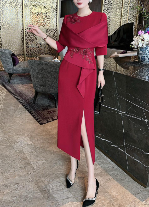 بدلة تنورة ببلوم مع حواف متباينة – نوار