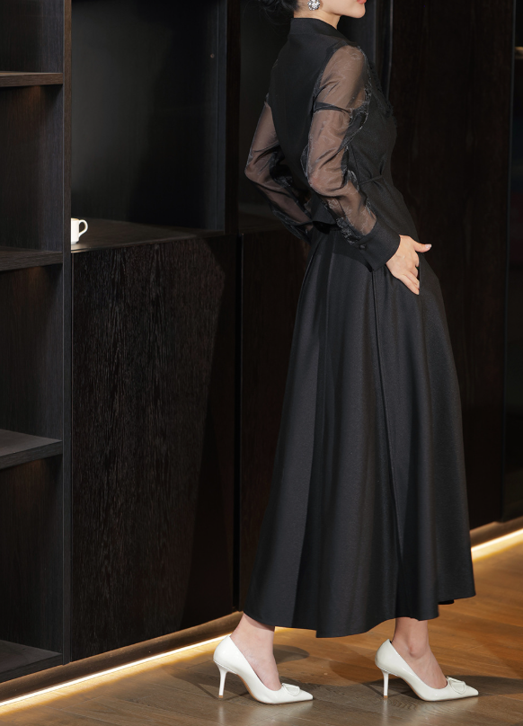 بدلة تنورة ببلوم مع حواف متباينة – نوار