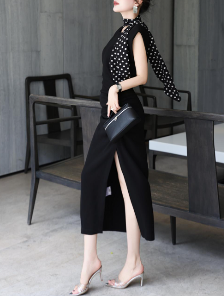 sleek sleeveless dress with side slit – CHIC