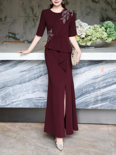 embroidered peplum gown with front slit – MERLOT