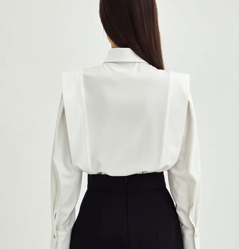 structured asymmetric shirt with deep V placket – NOIRÉ