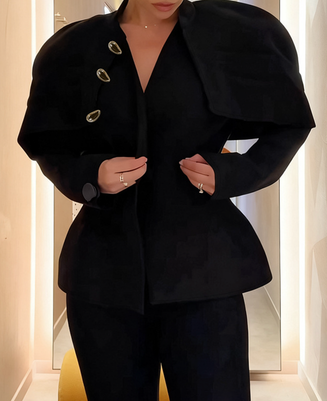 structured cape-shoulder blazer with sculpted waist – NOIR