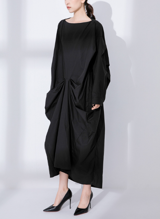 بدلة مصممة خصيصًا بأزرار ذهبية – مارون