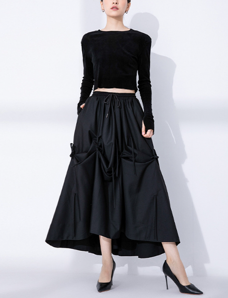 بدلة مصممة خصيصًا بأزرار ذهبية – مارون