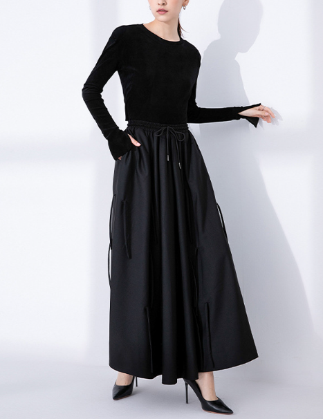 بدلة مصممة خصيصًا بأزرار ذهبية – مارون