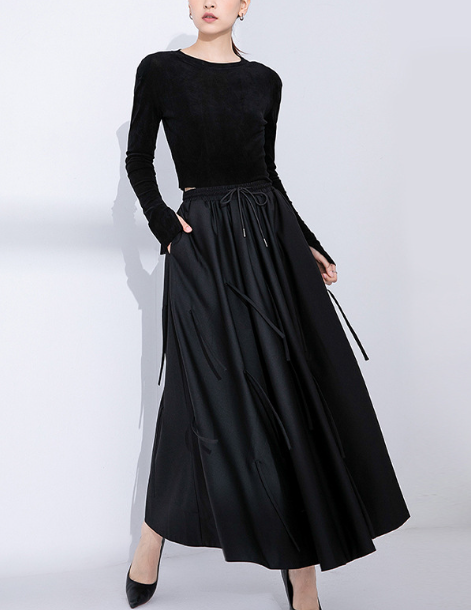 بدلة مصممة خصيصًا بأزرار ذهبية – مارون