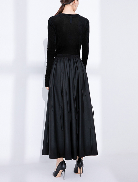 بدلة مصممة خصيصًا بأزرار ذهبية – مارون