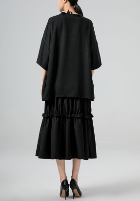 بدلة مصممة خصيصًا بأزرار ذهبية – مارون