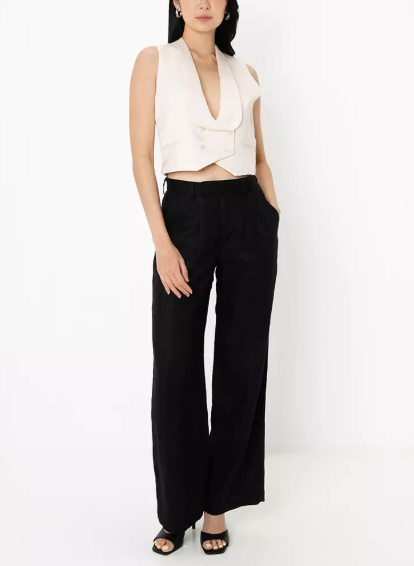 tailored sleeveless vest with deep V neckline – ARIA