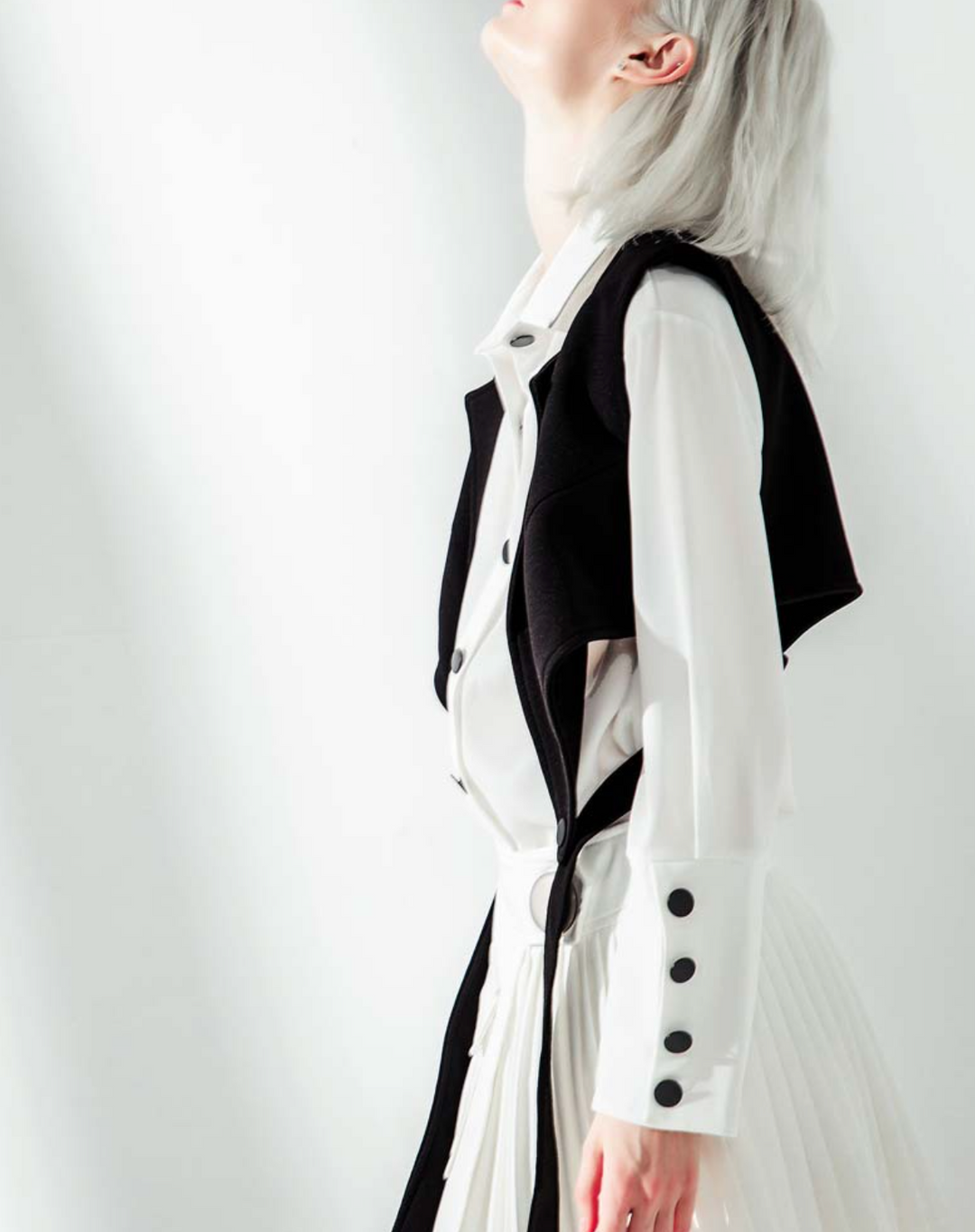 layered cropped vest shirt with waist straps – MONROE