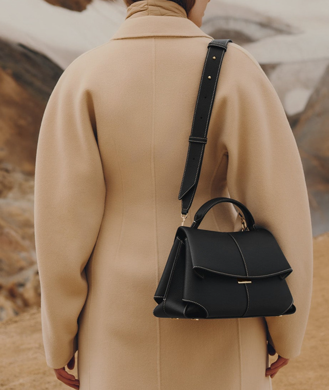 حقيبة يد من جلد الغزال المتين بمقابض علوية - زيادة