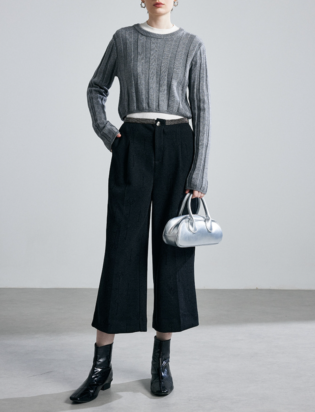 high-waist wide-leg cropped trousers with subtle jacquard texture – ELISE