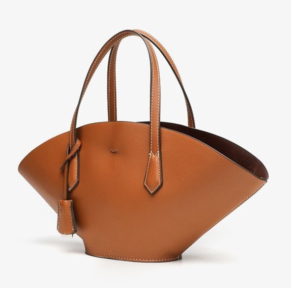 structured fan-shaped leather tote with top handles – ELYSIA