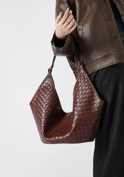woven leather hobo bag with soft slouch silhouette – LUCIA