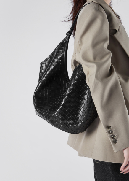 woven leather hobo bag with soft slouch silhouette – LUCIA