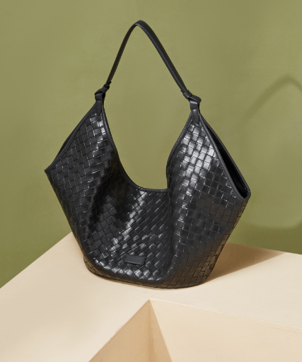 woven leather hobo bag with soft slouch silhouette – LUCIA