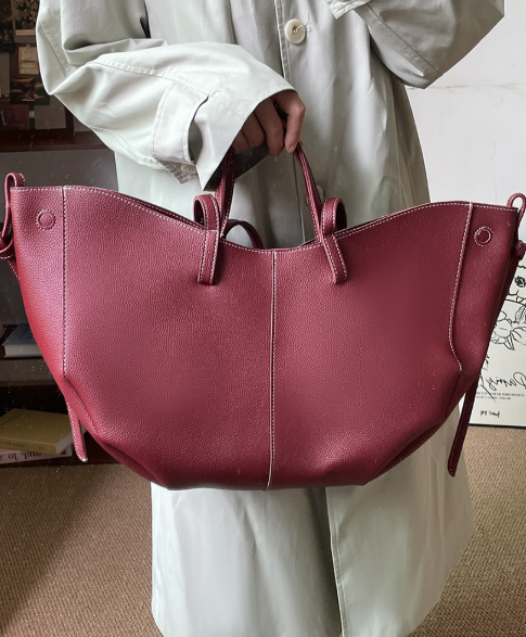 soft winged leather tote with drawstring side ties – ARIA